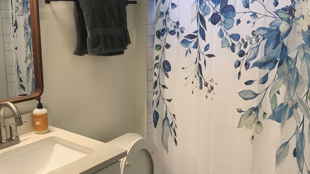 Photo of Bathroom in South Manchaca