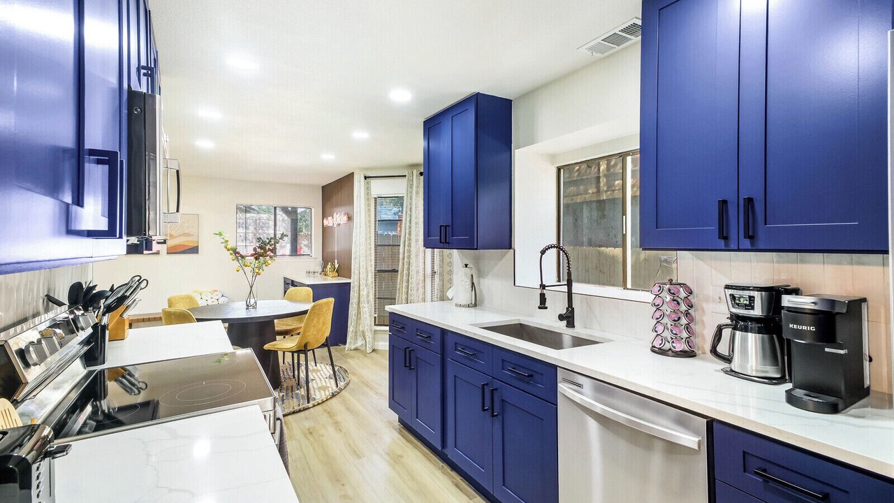 Photo of Kitchen in North Central Thousand Oaks