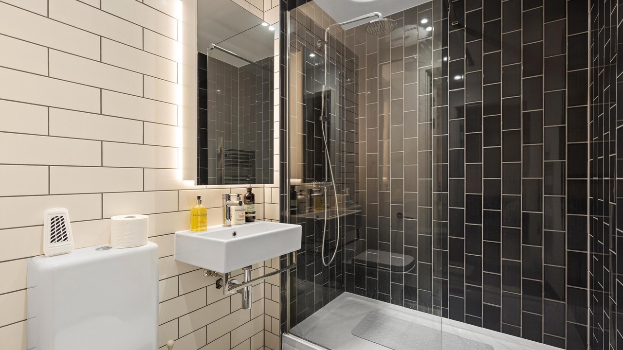 Photo of Bathroom in Royal Docks