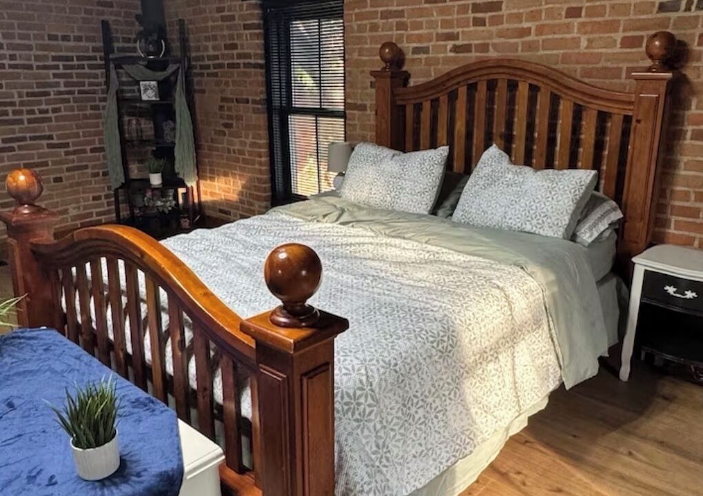 Photo of Bedroom in Mattoon