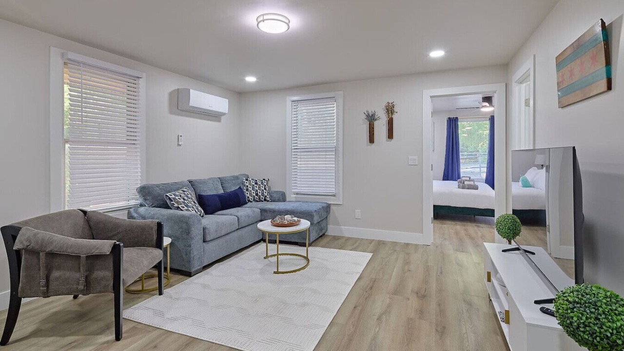 Photo of Livingroom in Dunlap