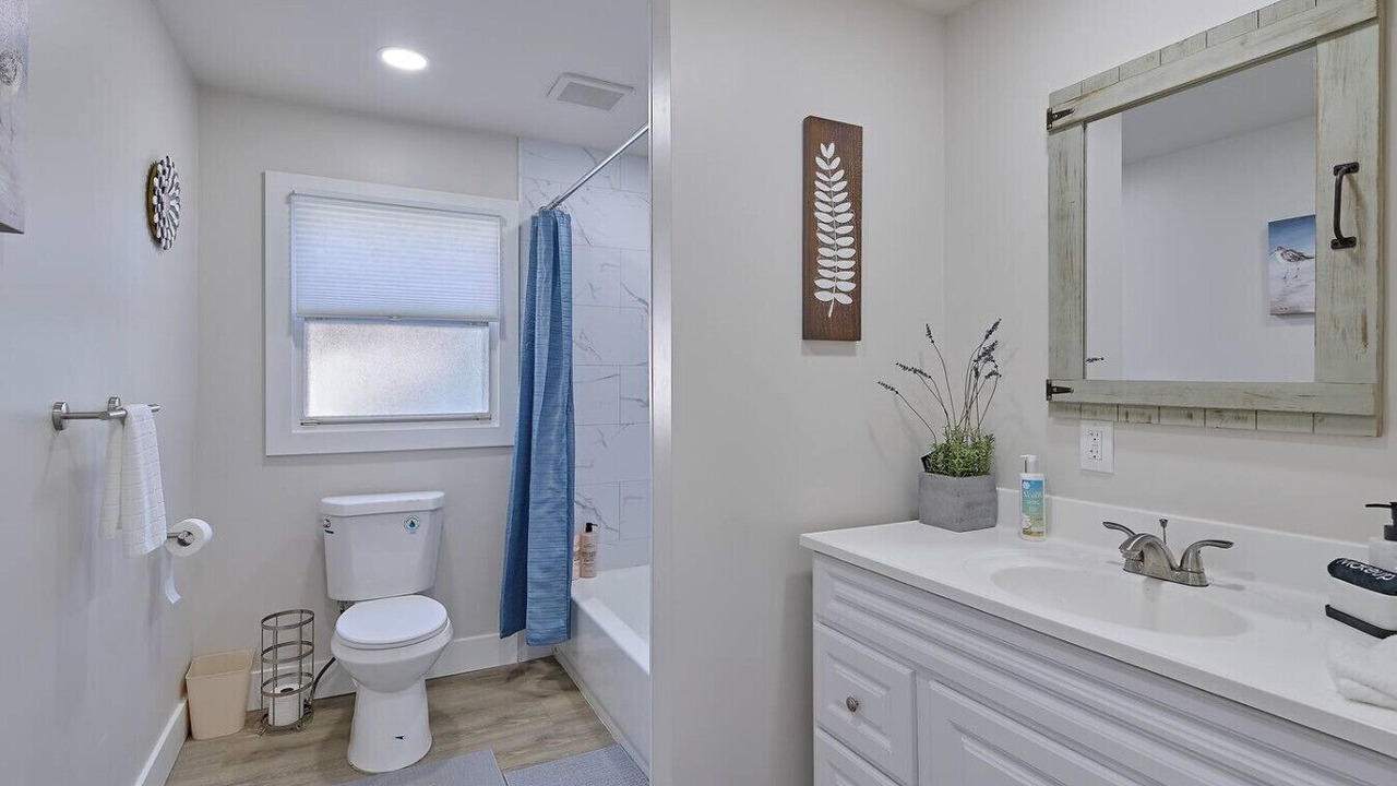 Photo of Bathroom in Dunlap