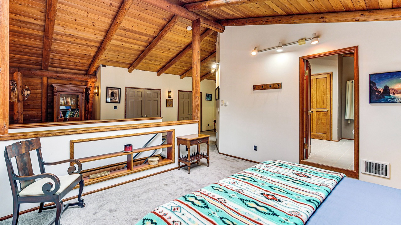 Photo of Bedroom in Duvall