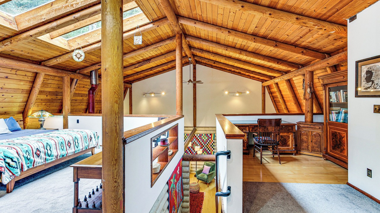 Photo of Others in Duvall