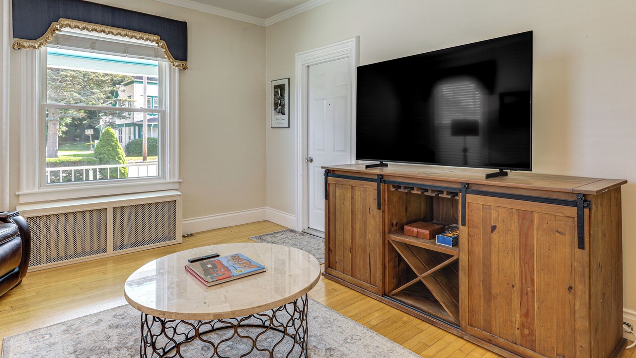 Photo of Livingroom in Westerly