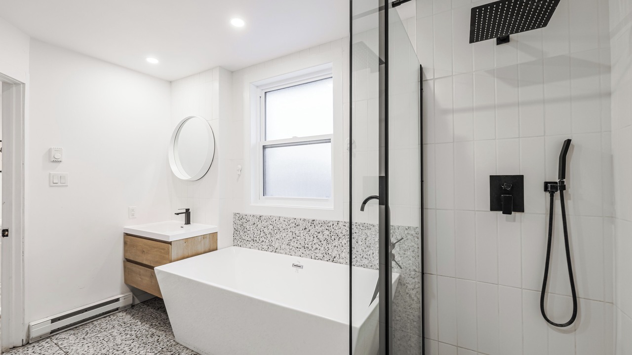Photo of Bathroom in Hochelaga