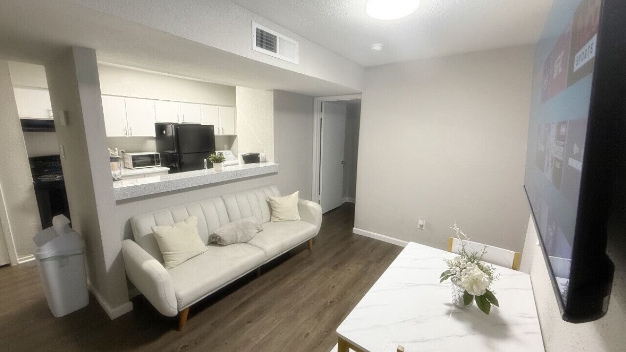 Photo of Livingroom in Garden Oaks