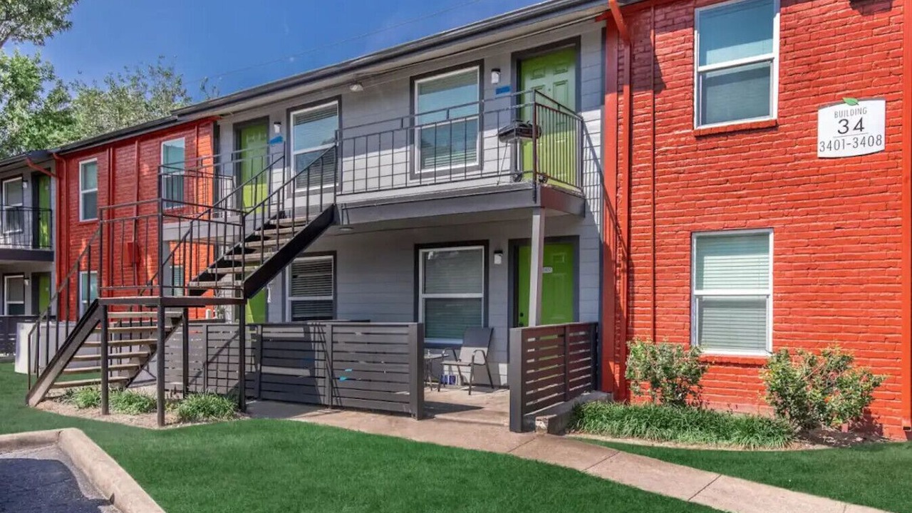Photo of Outdoor in Garden Oaks