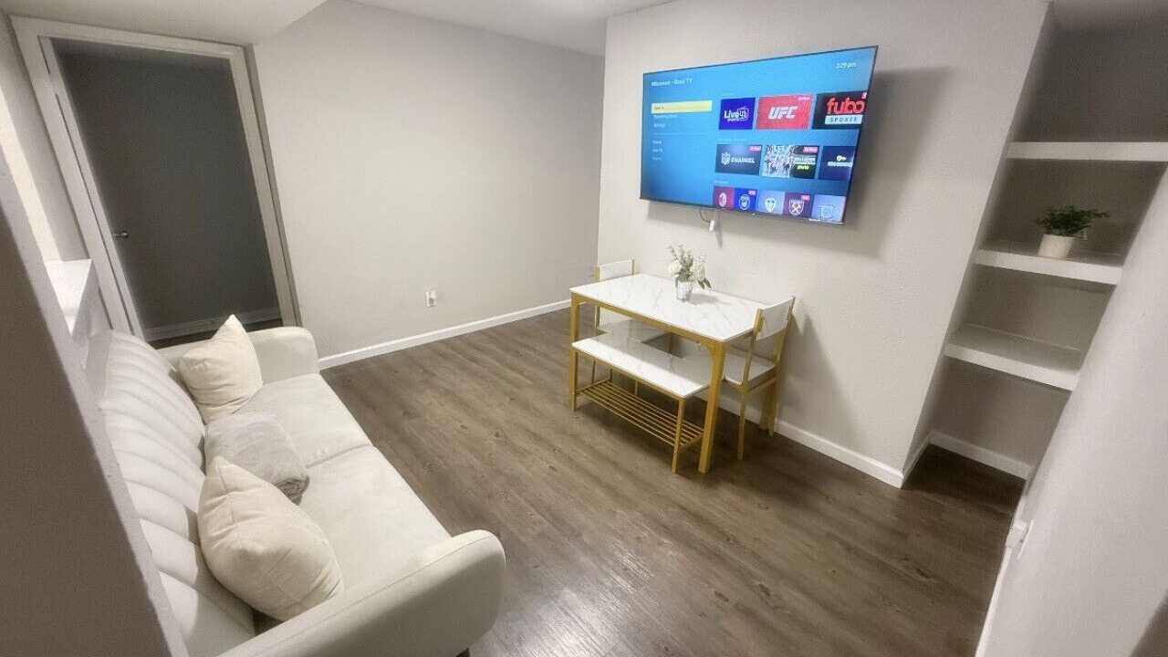 Photo of Livingroom in Garden Oaks