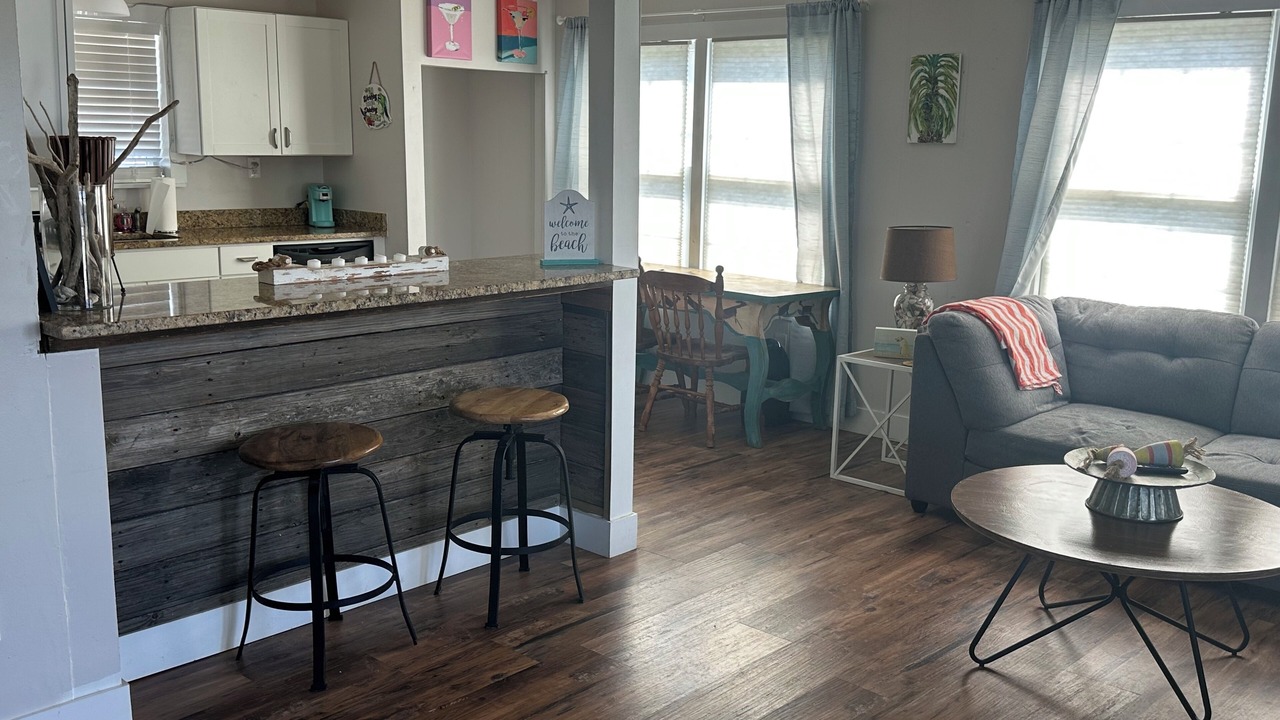 Photo of Livingroom in Fort Morgan Pines