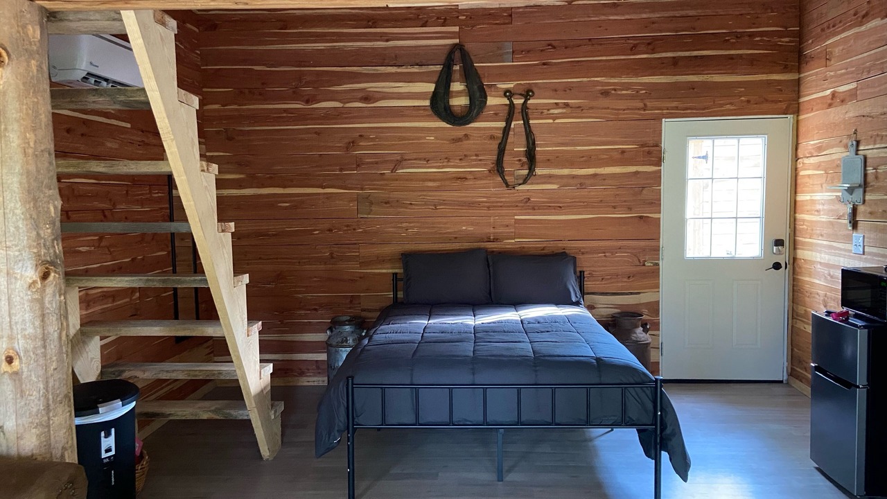 Photo of Bedroom in Flat Rock