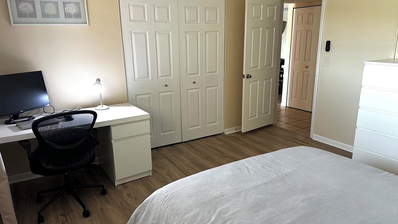 Photo of Bedroom in Cocoa Isles