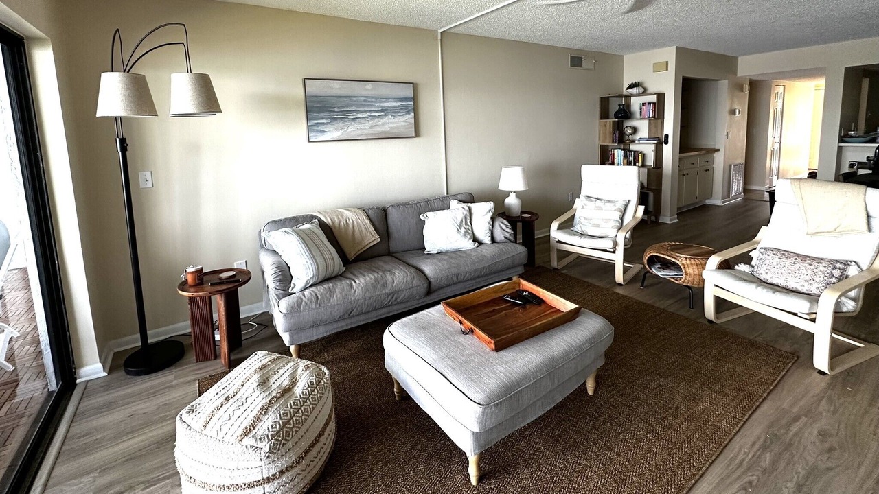 Photo of Livingroom in Cocoa Isles