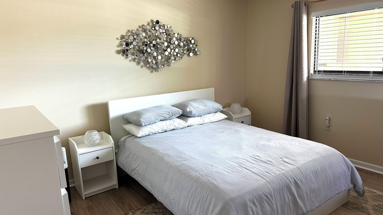 Photo of Bedroom in Cocoa Isles