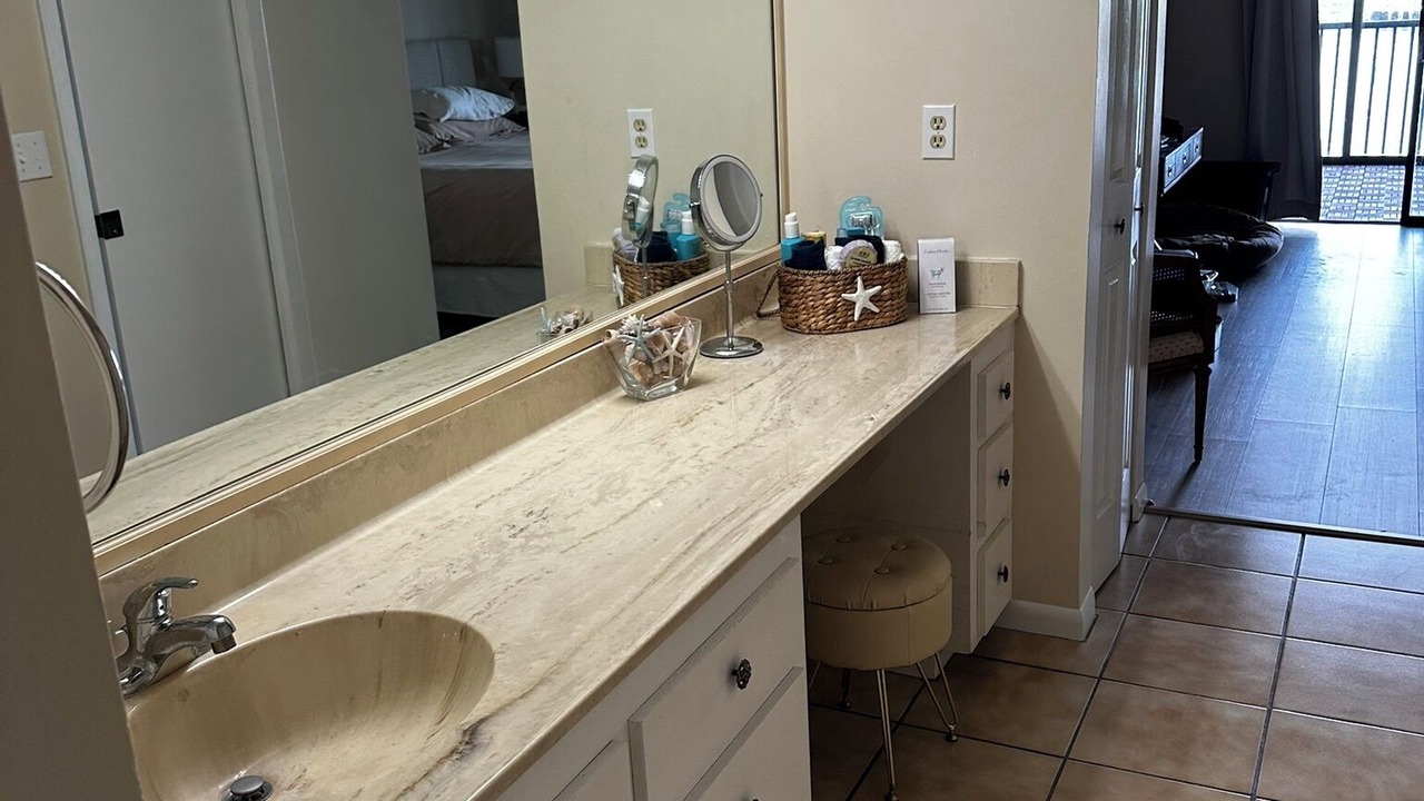 Photo of Bathroom in Cocoa Isles