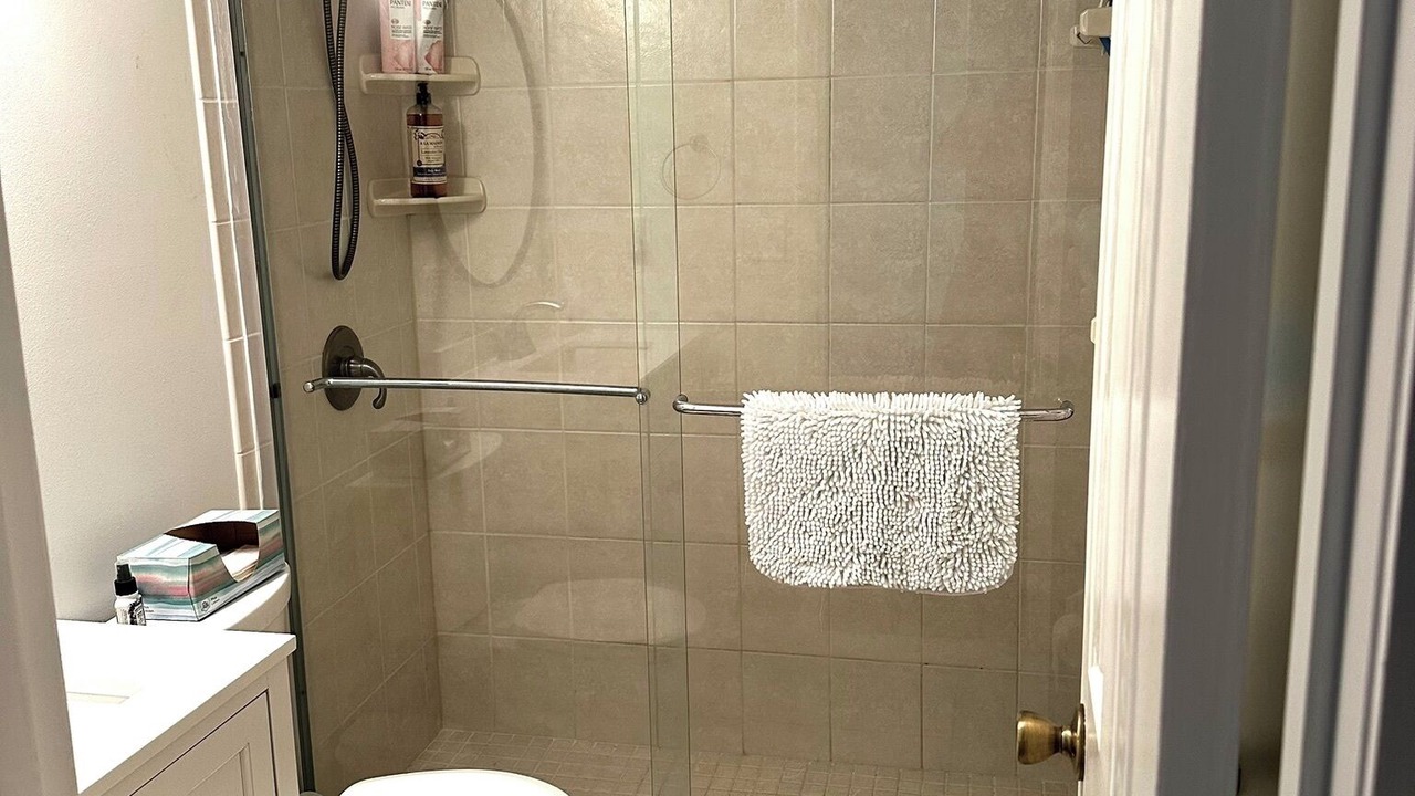 Photo of Bathroom in Cocoa Isles