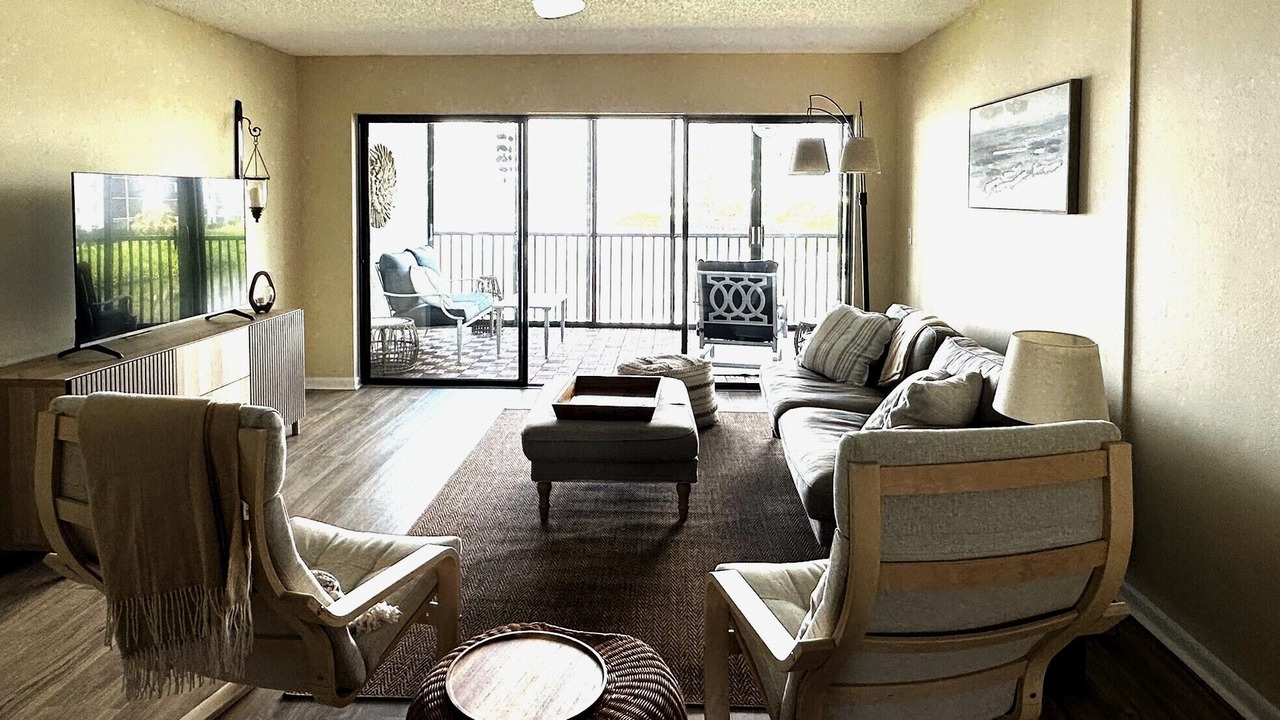 Photo of Livingroom in Cocoa Isles