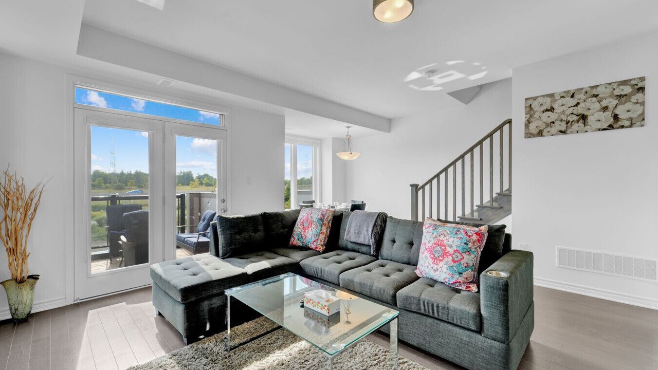 Photo of Livingroom in Norval