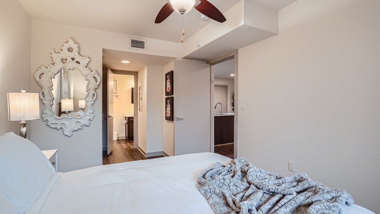 Photo of Bedroom in Oak Lawn