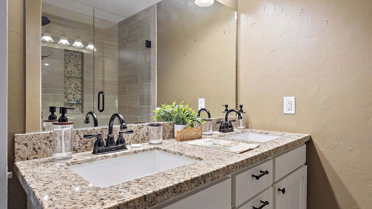 Photo of Bathroom in Nacogdoches