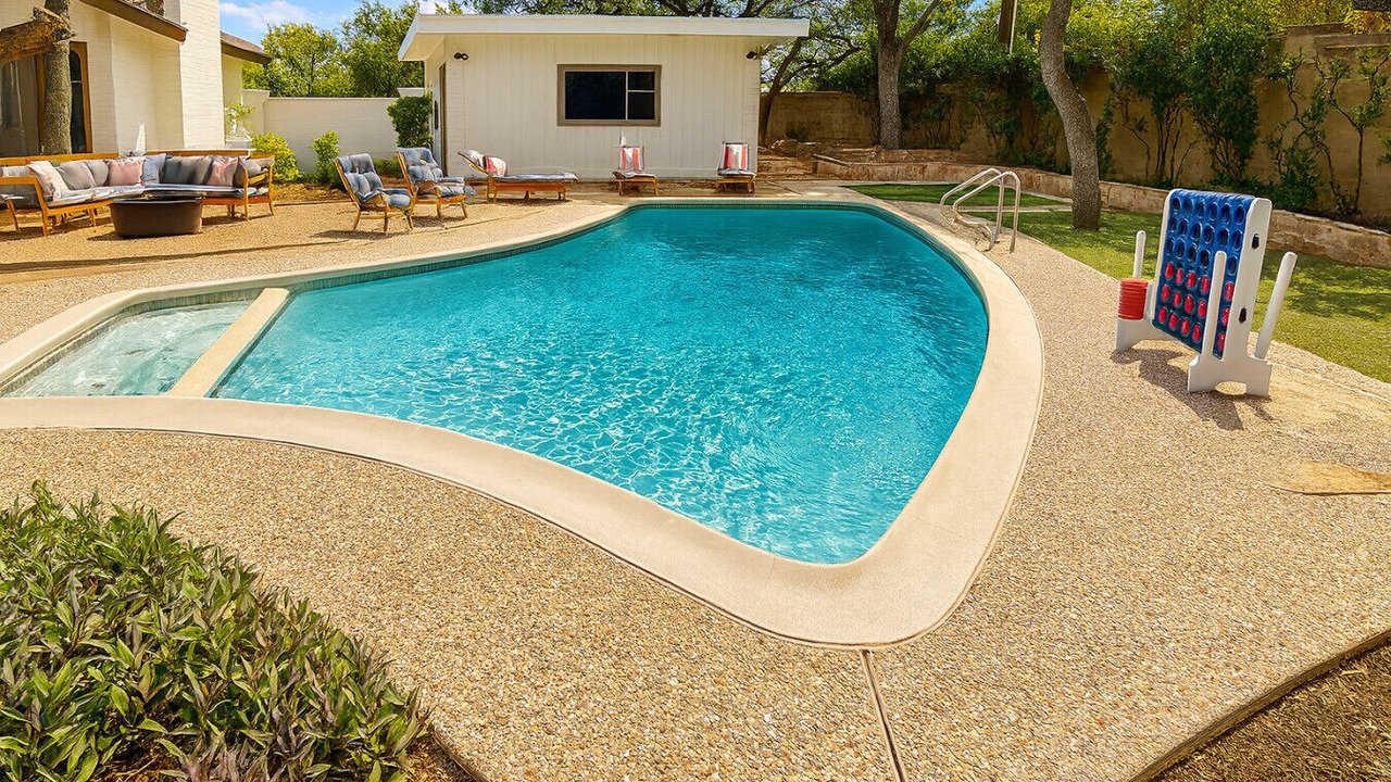 Photo of Outdoor in Whispering Oaks