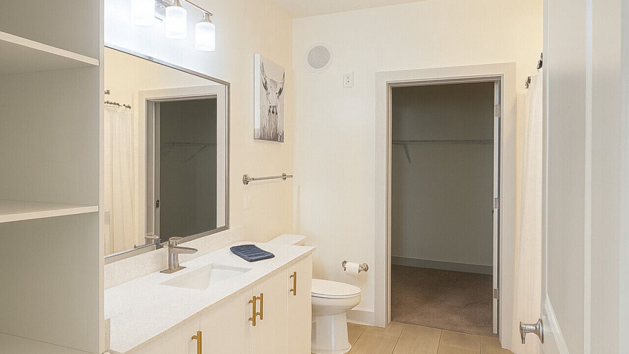 Photo of Bathroom in Forest Park