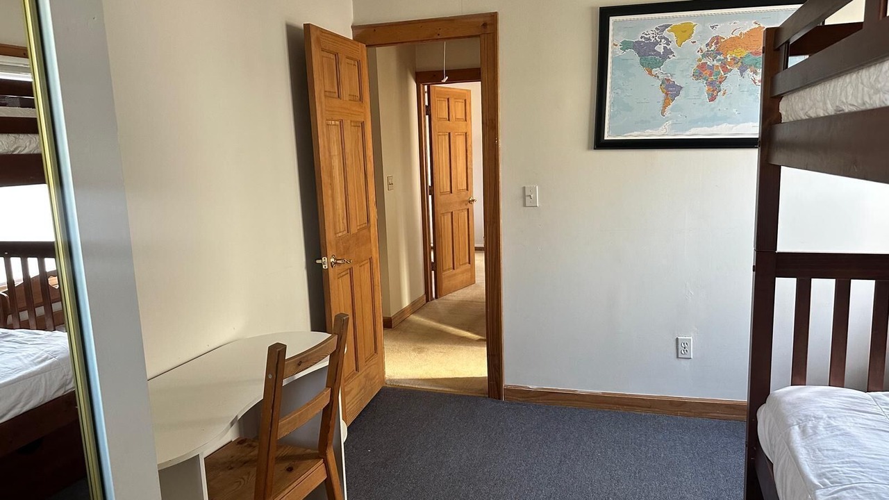 Photo of Bedroom in Long Beach