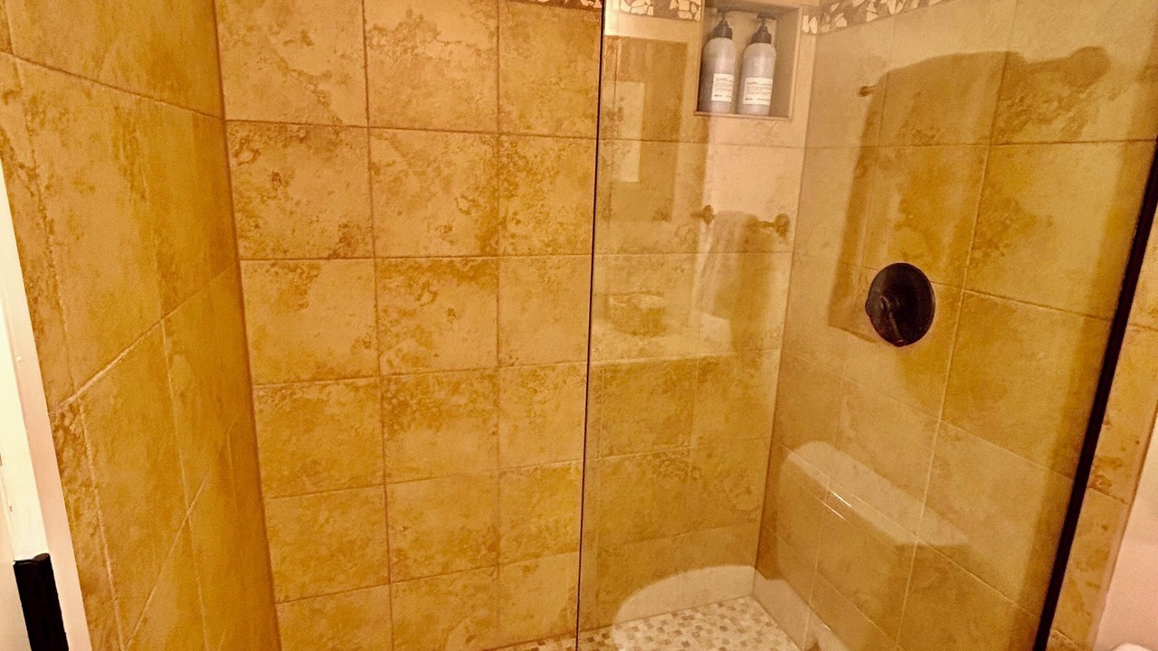 Photo of Bathroom in Pedlars Edge