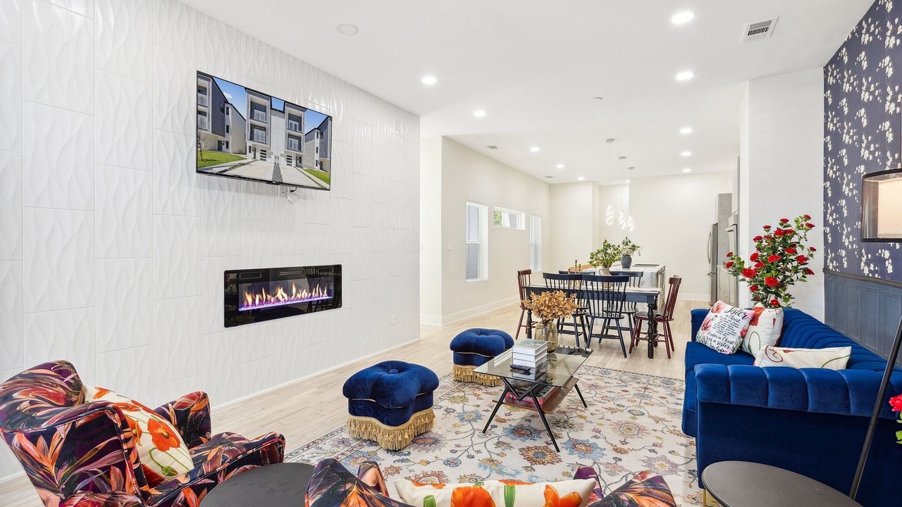 Photo of Livingroom in West Dallas