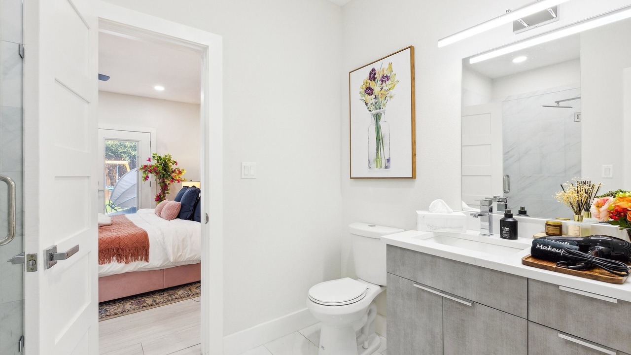 Photo of Bathroom in West Dallas