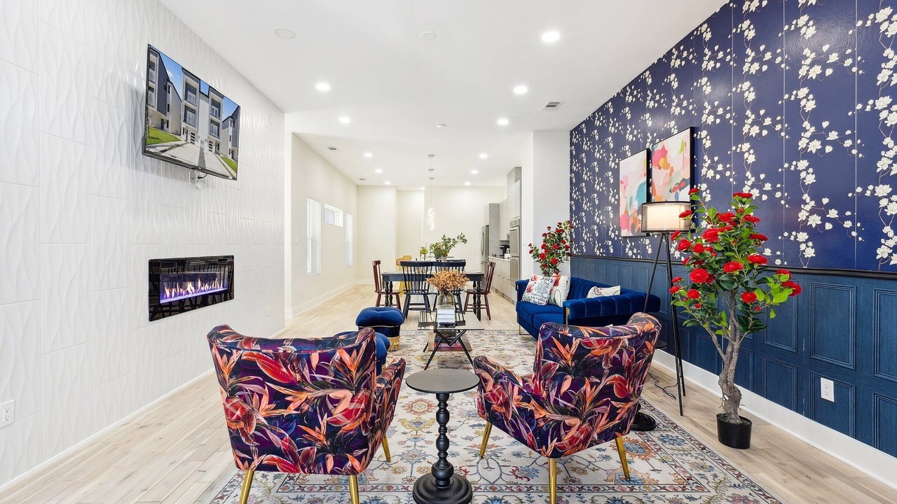 Photo of Livingroom in West Dallas