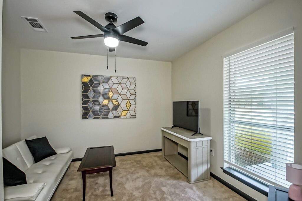 Photo of Livingroom in Park Forest - LA North