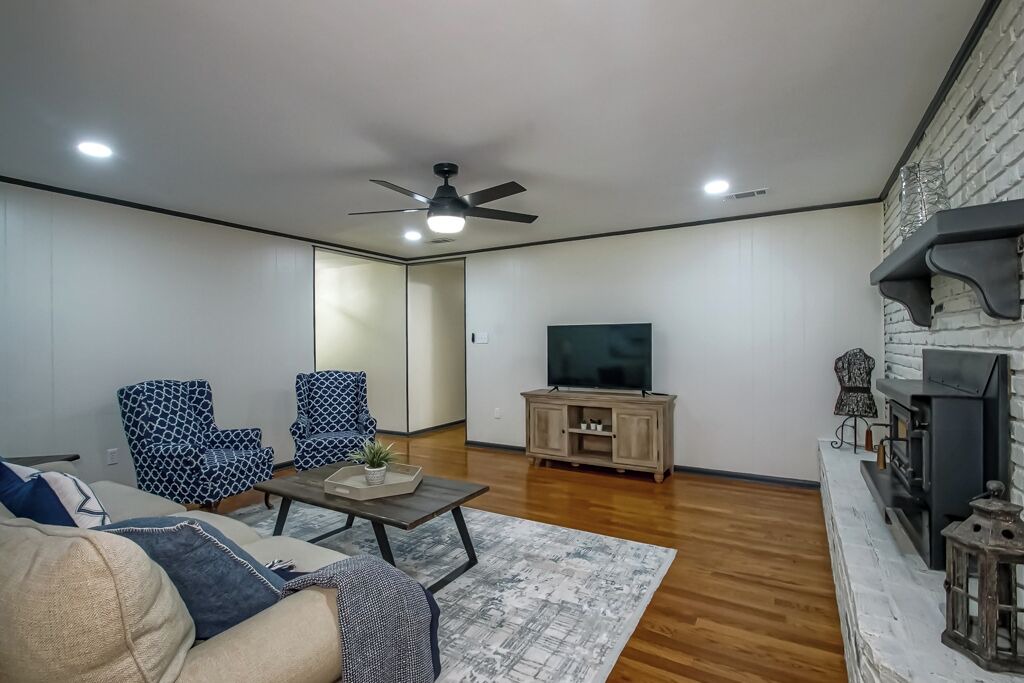 Photo of Livingroom in Park Forest - LA North