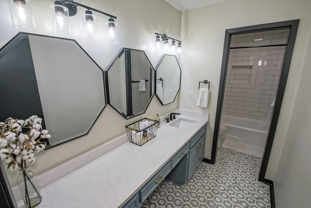Photo of Bathroom in Park Forest - LA North