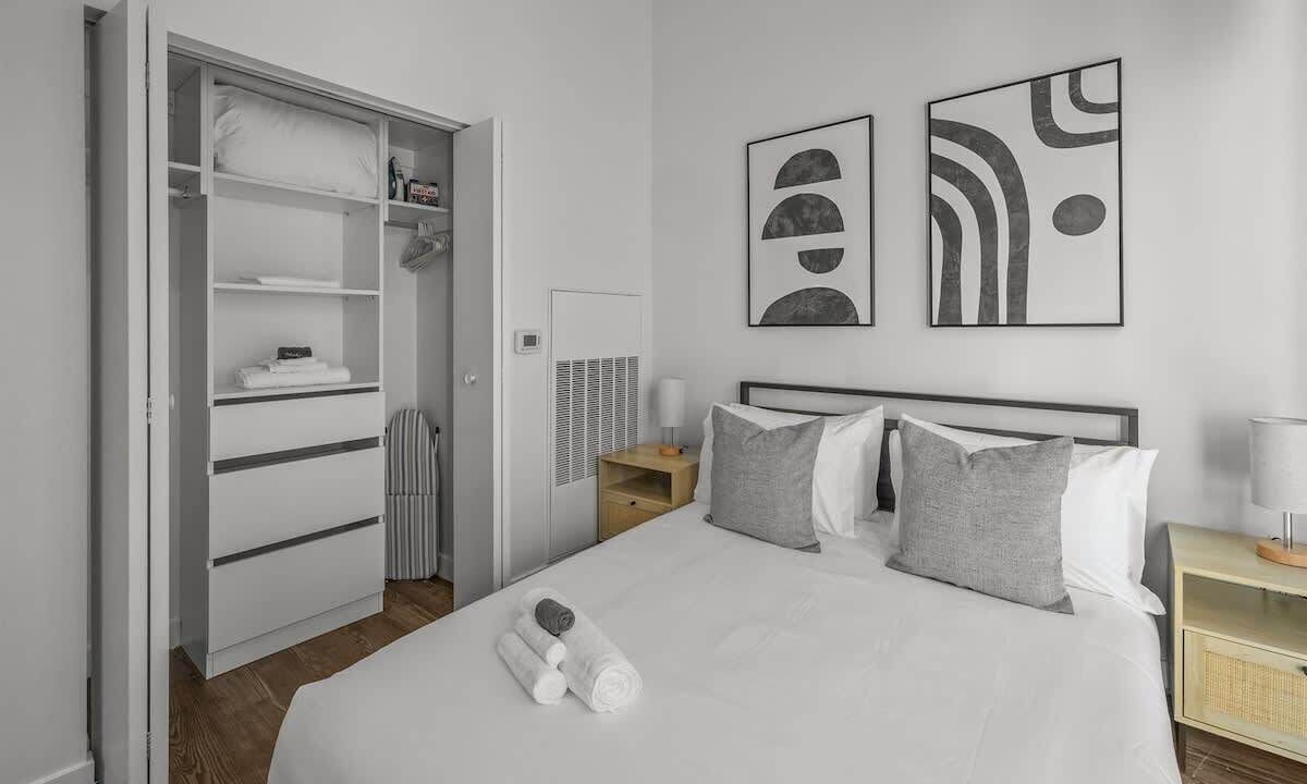 Photo of Bedroom in Evans Churchill