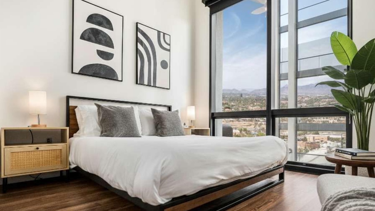 Photo of Bedroom in Evans Churchill