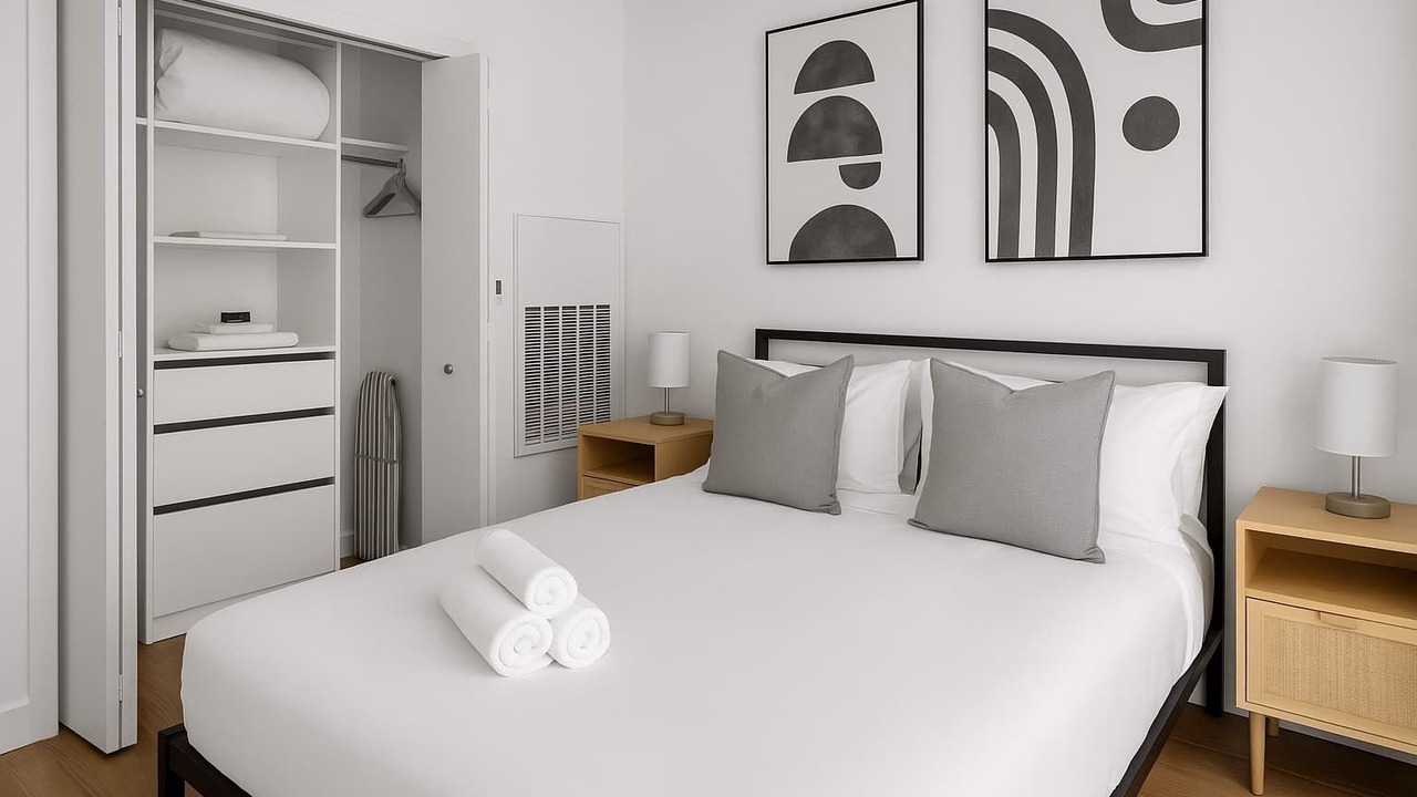 Photo of Bedroom in Evans Churchill