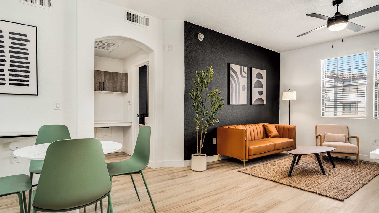 Photo of Livingroom in Glendale Sports and Entertainment District