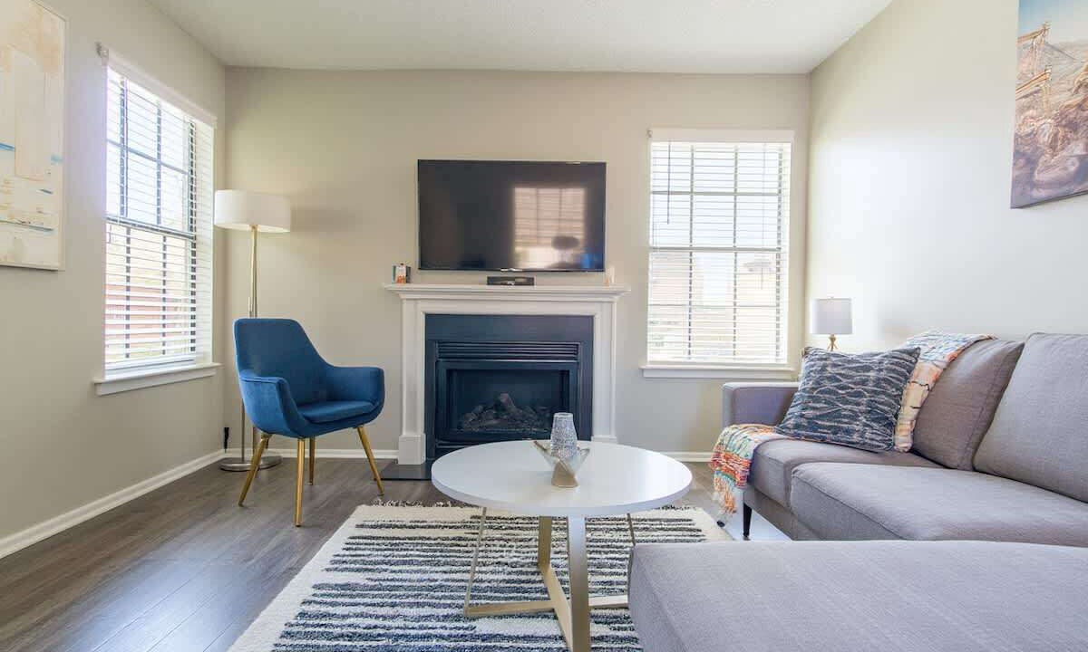 Photo of Livingroom in Far North Dallas