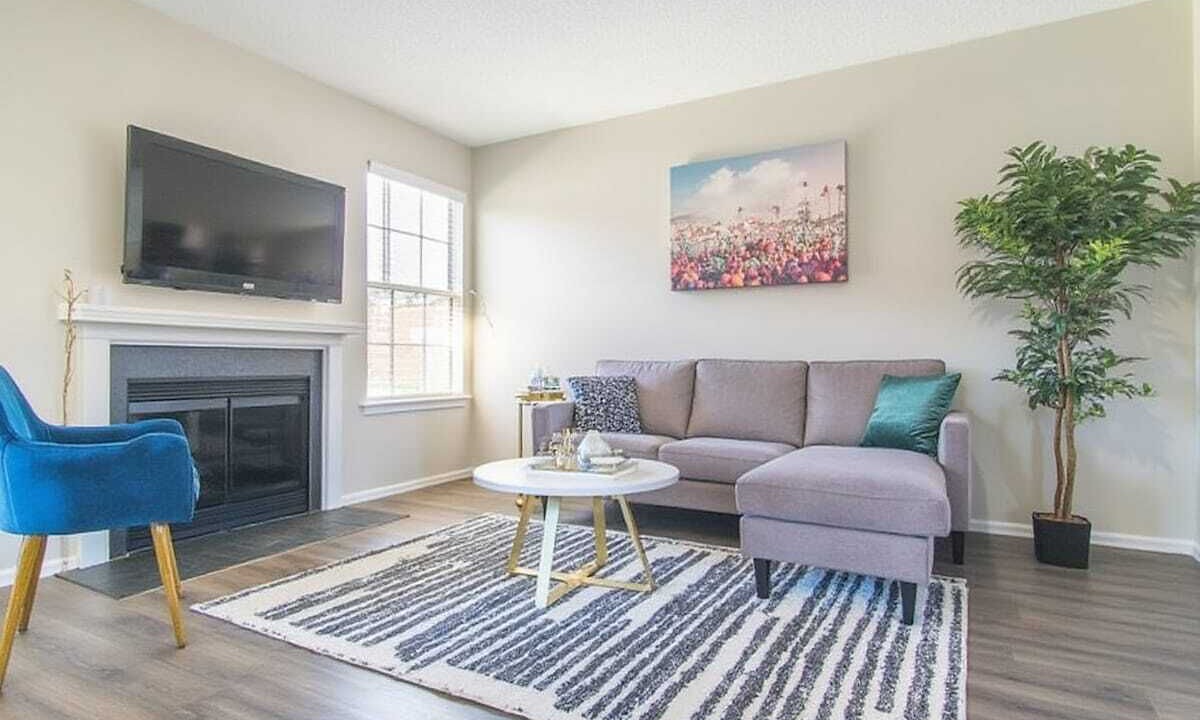 Photo of Livingroom in Far North Dallas