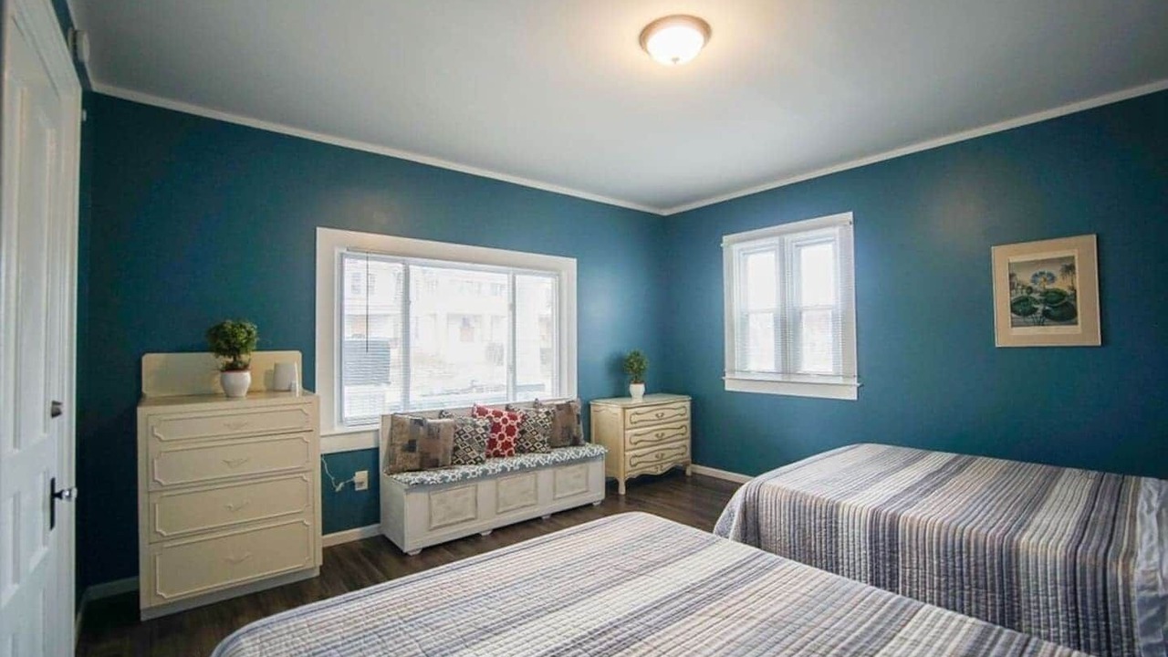 Photo of Bedroom in Downtown Niagara Falls
