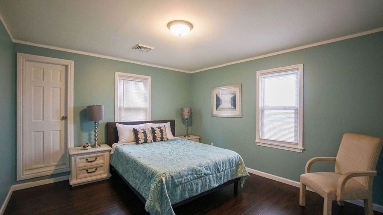 Photo of Bedroom in Downtown Niagara Falls
