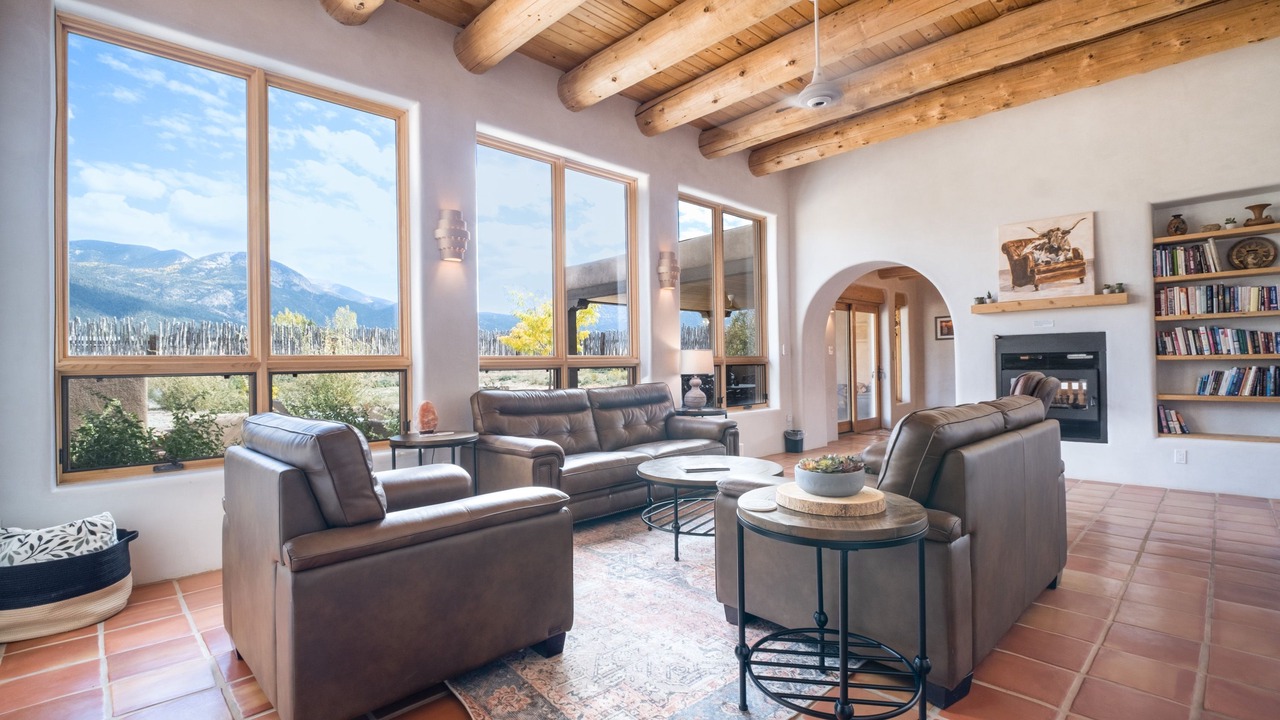 Photo of Livingroom in Arroyo Seco