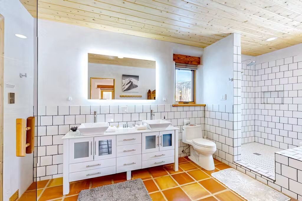Photo of Bathroom in Arroyo Seco