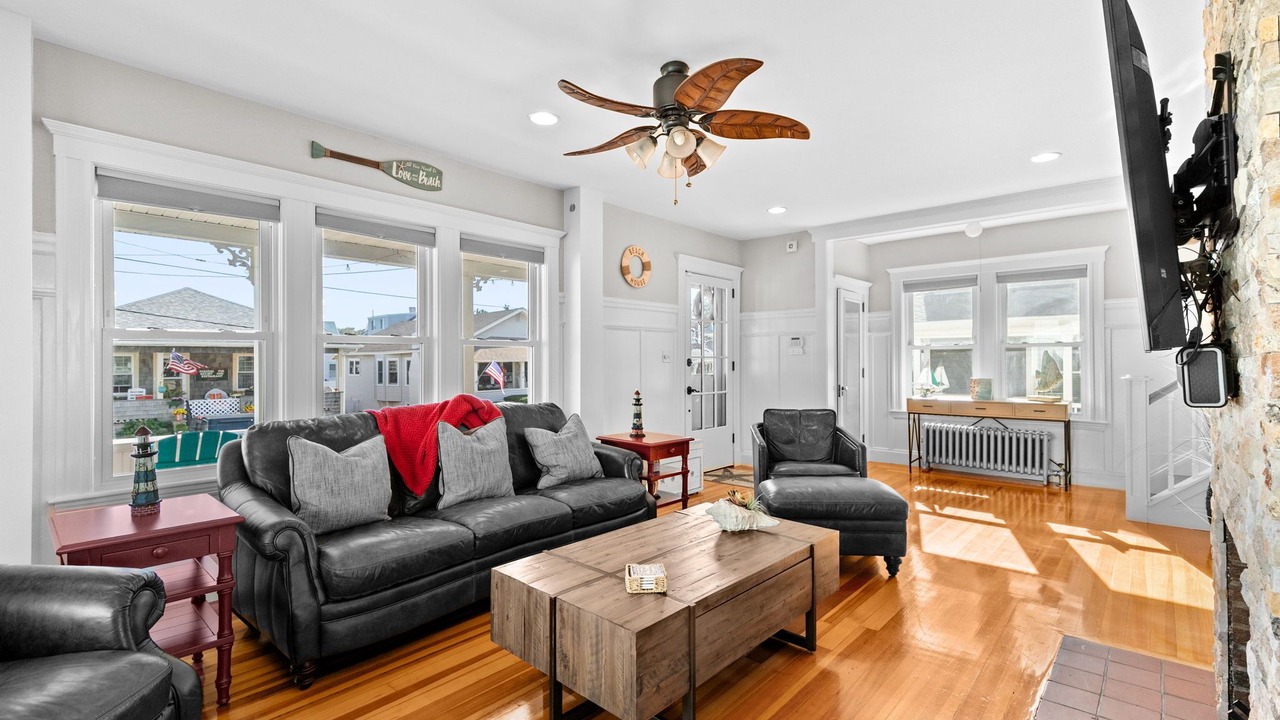 Photo of Livingroom in Waveland