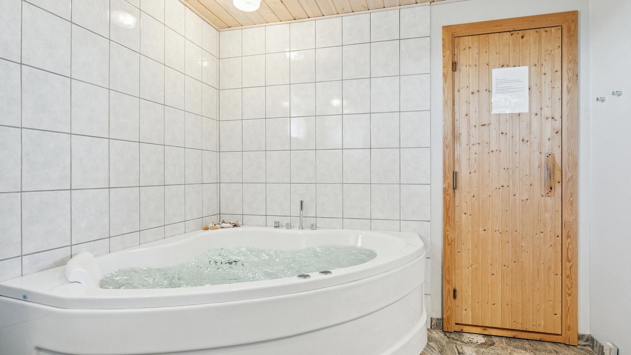 Photo of Bathroom in Houvig Strand
