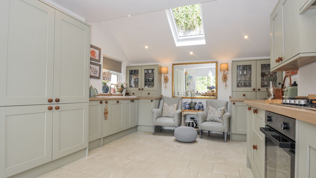 Photo of Kitchen in Looe