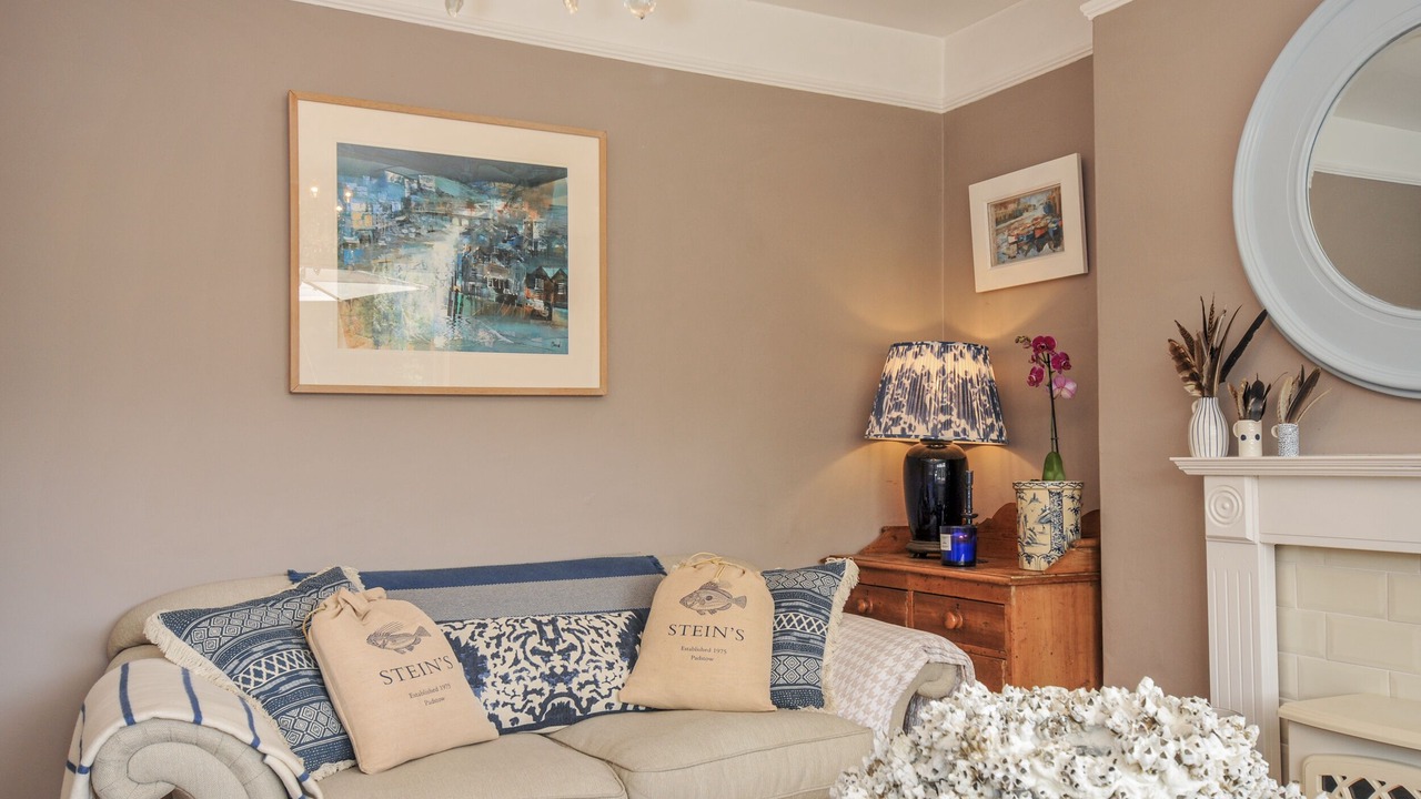 Photo of Livingroom in Looe