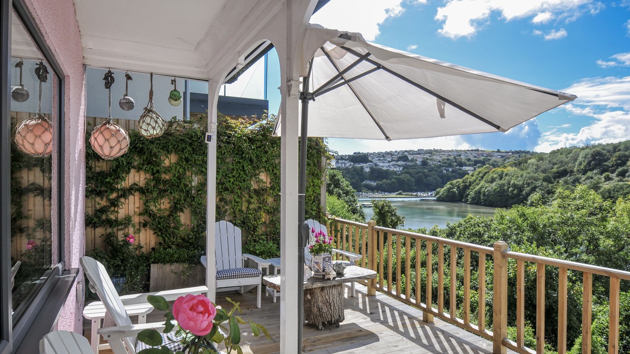 Photo of Patio Balcony in Looe