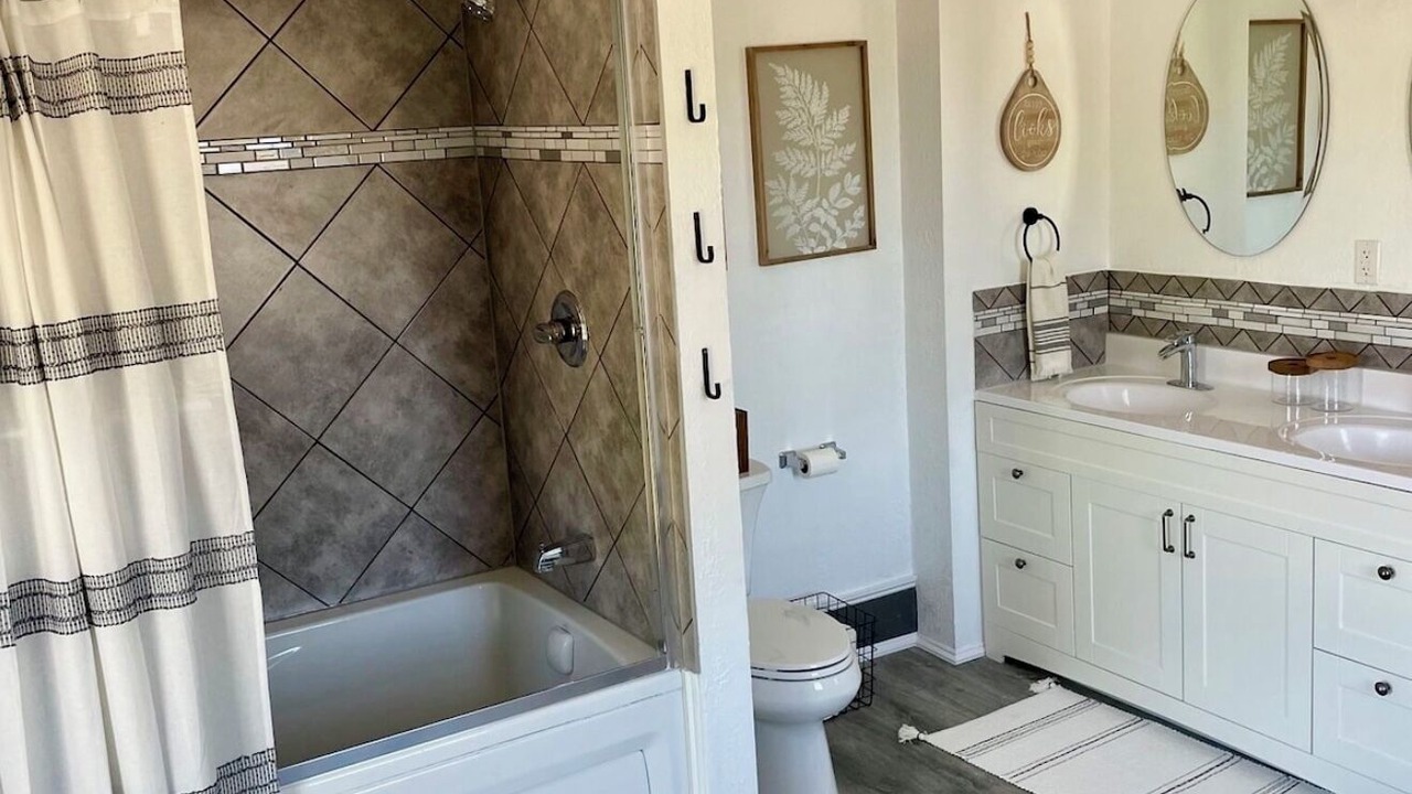 Photo of Bathroom in Prairie Du Chien
